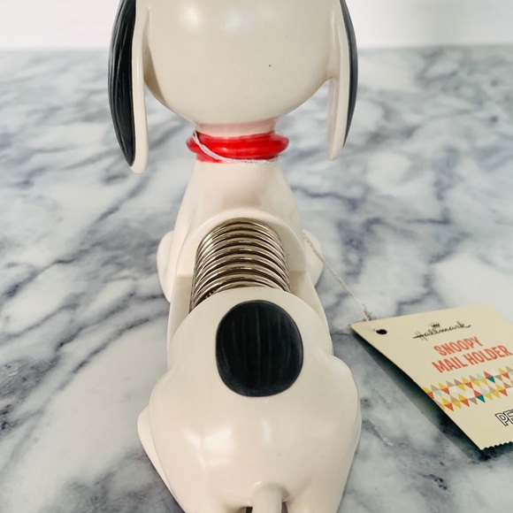 Hallmark Peanuts Snoopy Mail Holder Desk Organizer - Picture 5 of 9